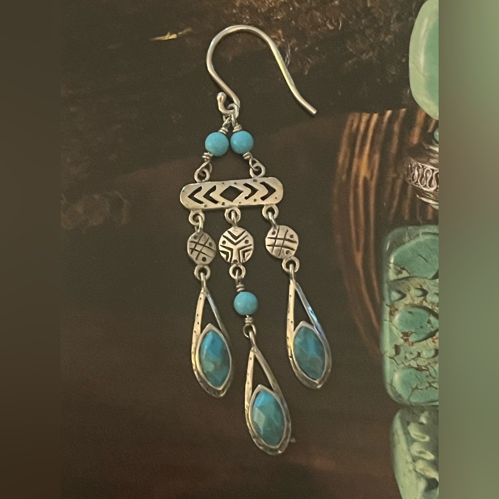 Silpada SINGLE EARRING ONLY 
Chic Chandelier Earring